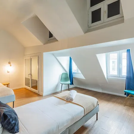Sentier, Marais, Spacieux Duplex 2 Salles De Bain Apartment *